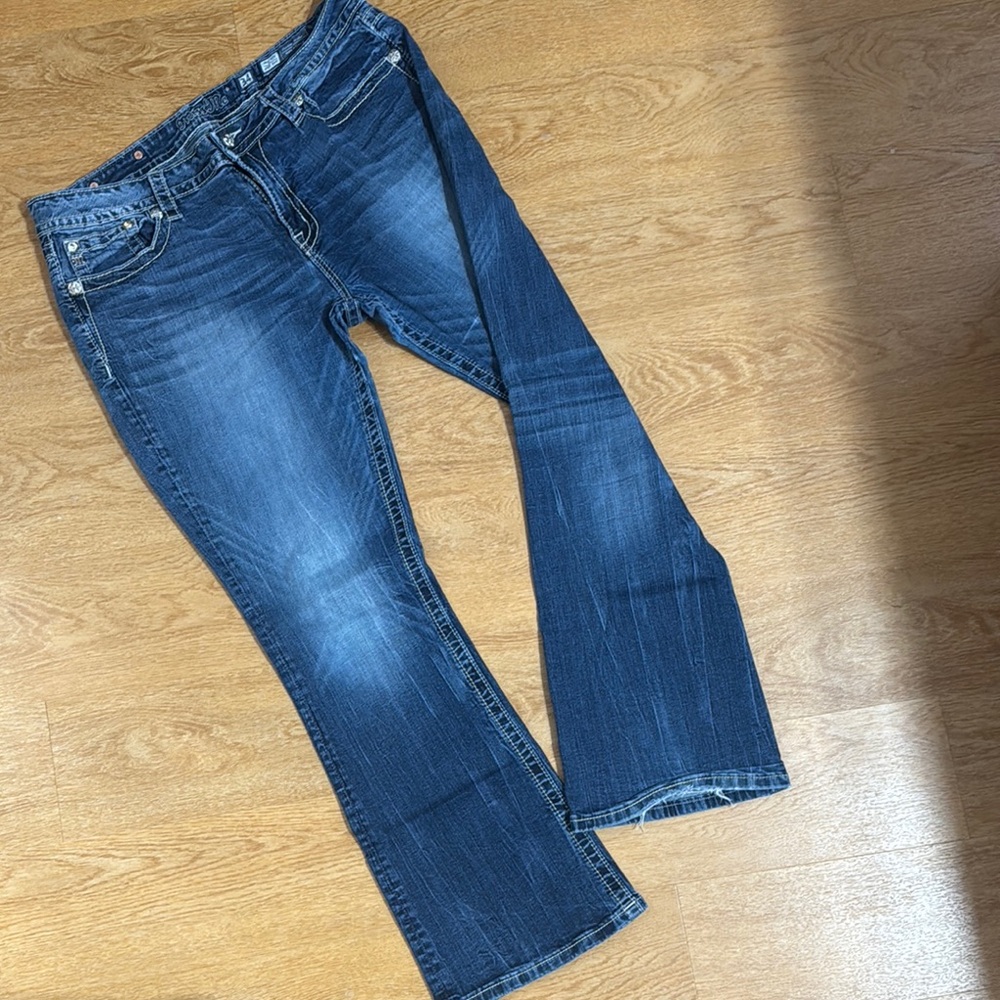 Miss Me- Easy Boot Jeans